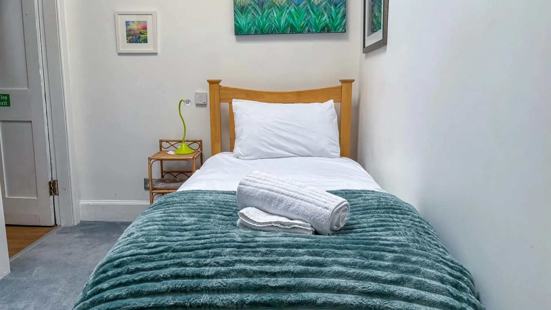 Bright Top Floor 2Br Apartment In Morningside, Easy City Centre Links, Close To University And Royal Hospital Edinburgh
