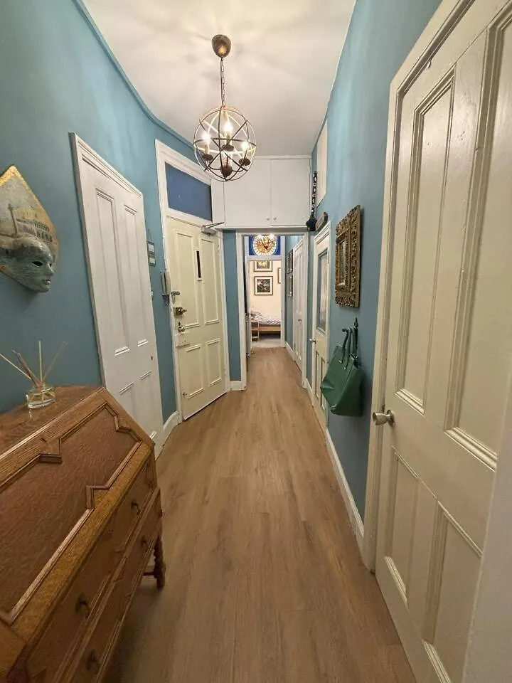 Bright Top Floor 2Br Apartment In Morningside, Easy City Centre Links, Close To University And Royal Hospital Edinburgh Birleşik Krallık